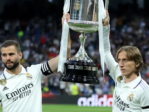 La intrahistoria de la entrega del trofeo de LaLiga y el Real Madrid: de la incredulidad de Bale y Modric a la anticlimática celebración de esta temporada