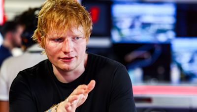 Ed Sheeran celebra ascenso del Ipswich Town a la Premier League