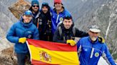 De jaca al cielo: militares españoles conquistan una cima virgen de 5.010 metros