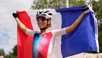 Finalmente, Pauline Ferrand-Prevot gana oro olímpico para Francia en ciclismo de montaña