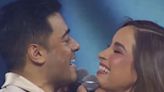 Carlos Rivera y Cynthia Rodríguez conquistan la Arena CDMX con apasionado beso; así cantaron juntos por primera vez