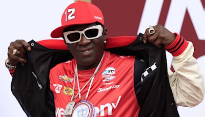 Flavor Flav Cashes Out On Full Red Lobster Menu To Save Company From Closing Down