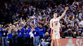 Colin Castleton hits 1,000 points in a Gators uniform