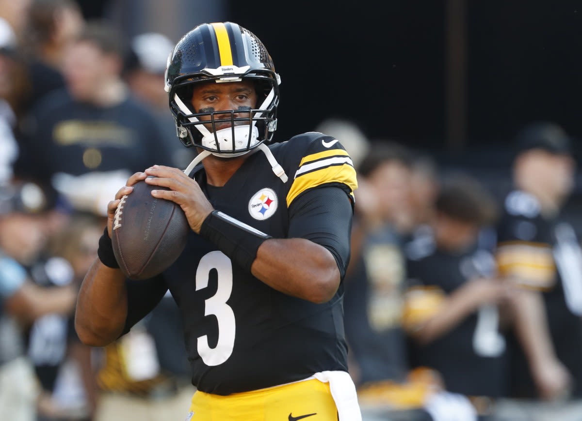 Mike Tomlin Gives Important Update on Russell Wilson's Injury