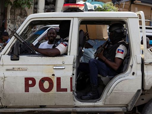 Haiti residents cautiously hopeful as first Kenyan police deploy