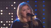 Kelly Clarkson Slows It Down for Alec Benjamin ‘Kellyoke’ Cover: Watch