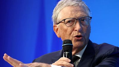 Bill Gates revela los momentos del día en los que no debes usar el celular, es todo un peligro