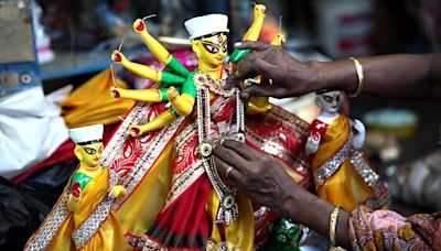 Infrastructural woes plague Kumartuli’s famous idol-sculptors as Kolkata North goes to the polls in final phase