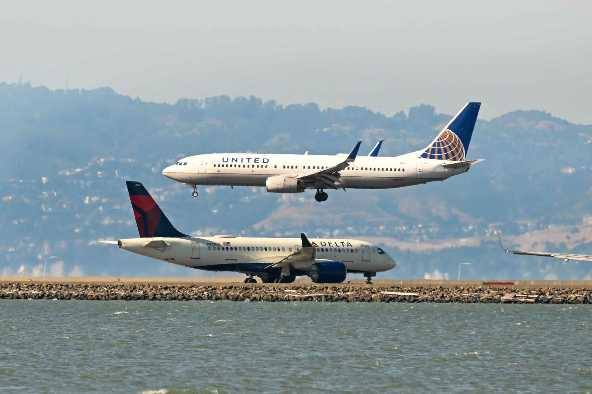 United Removes Israel from Flight Schedule, Delta Extends Pause to Tel Aviv