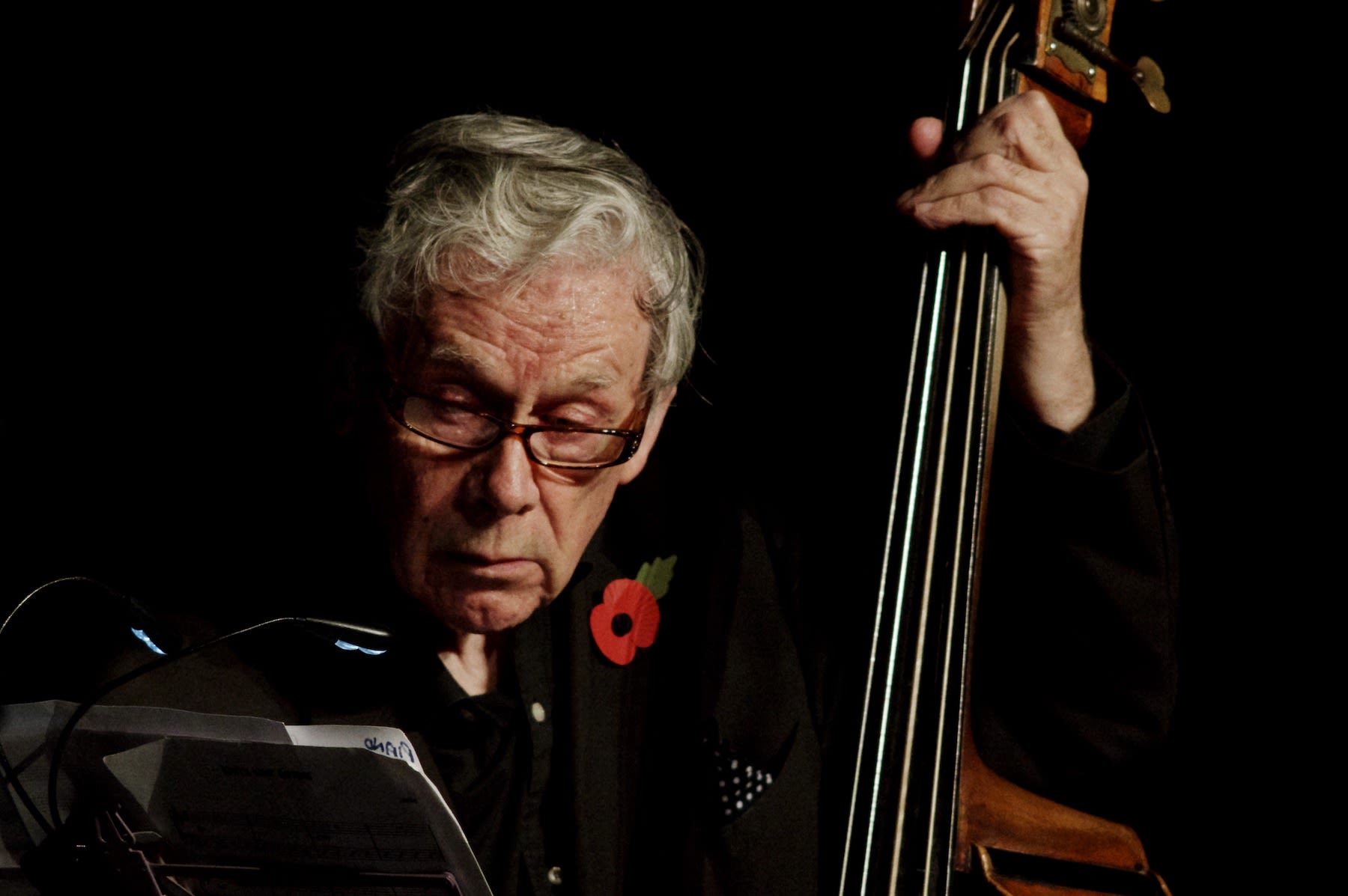 Herbie Flowers, Bassist on Lou Reed’s ‘Walk on the Wild Side,’ Dead at 86