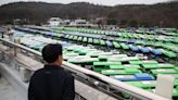 Seoul bus drivers end strike after city agrees to wage increase