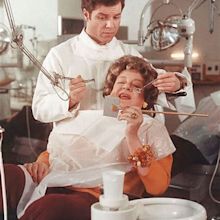 Recensione su Bedside dentist (1971) di undying | FilmTV.it