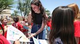 American Idol finalist Abi Carter visits George Washington Elementary School