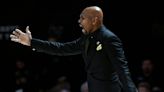 Jerry Stackhouse given technical foul in Vanderbilt basketball vs. LSU