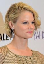 Joelle Carter