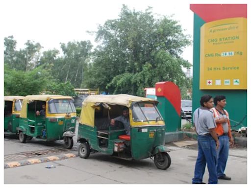 CNG Price Hiked by Rs 1.50 Per kg in Mumbai, Piped Cooking Gas Price Also Increased by Rs 1 Per SCM