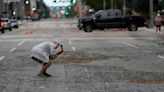 Apagones generalizados por tormentas en Houston plantean nuevo riesgo: el calor