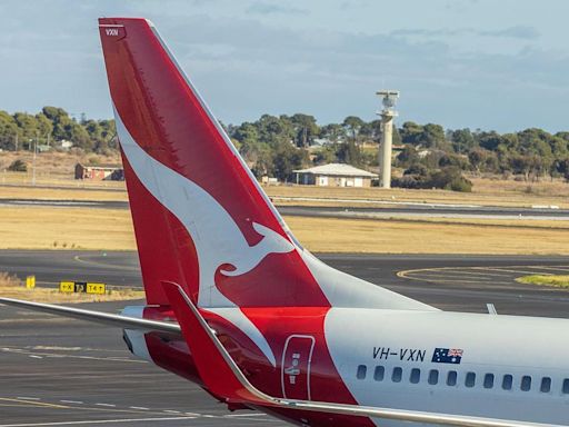 Qantas passengers warned to brace for cancellations and delays