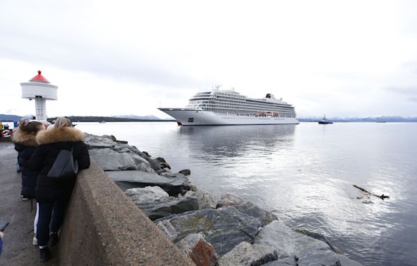 Cruise Line Viking’s Shares Rise 9% After $1.5 Billion IPO