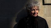 Una hija de Alice Munro la acusa de ignorar los abusos sexuales que perpetró su padrastro