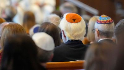 Police step up patrols around synagogues ahead of Jewish holidays