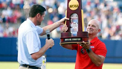 Mike Bianco to return as Ole Miss baseball coach