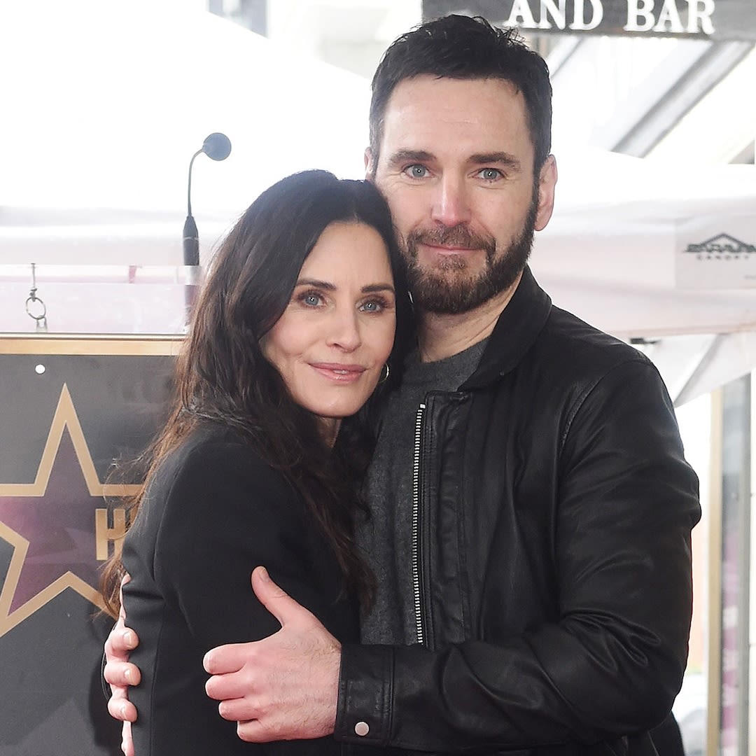 Courteney Cox Reveals Johnny McDaid Once Broke Up With Her One Minute Into Therapy - E! Online