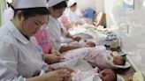 解放軍兵源清零？英媒：中國嬰兒荒 人口災難迫在眉睫 - 自由財經
