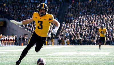 Ex-Iowa football CB Cooper DeJean's basketball highlights go viral on social media