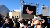 Los eclipses del siglo llegan a España: los expertos piden al Gobierno un plan ya para evitar el caos y la especulación