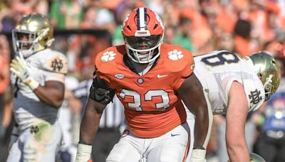 Atlanta Falcons Trade Up in Second Round for Clemson DL