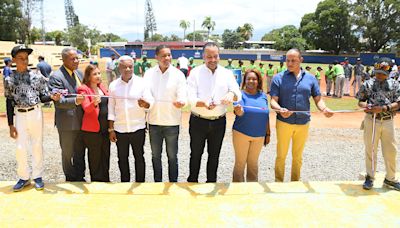 Inefi remoza estadio béisbol en San Juan
