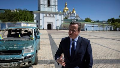 David Cameron says Ukraine has right to strike inside Russia with British weapons