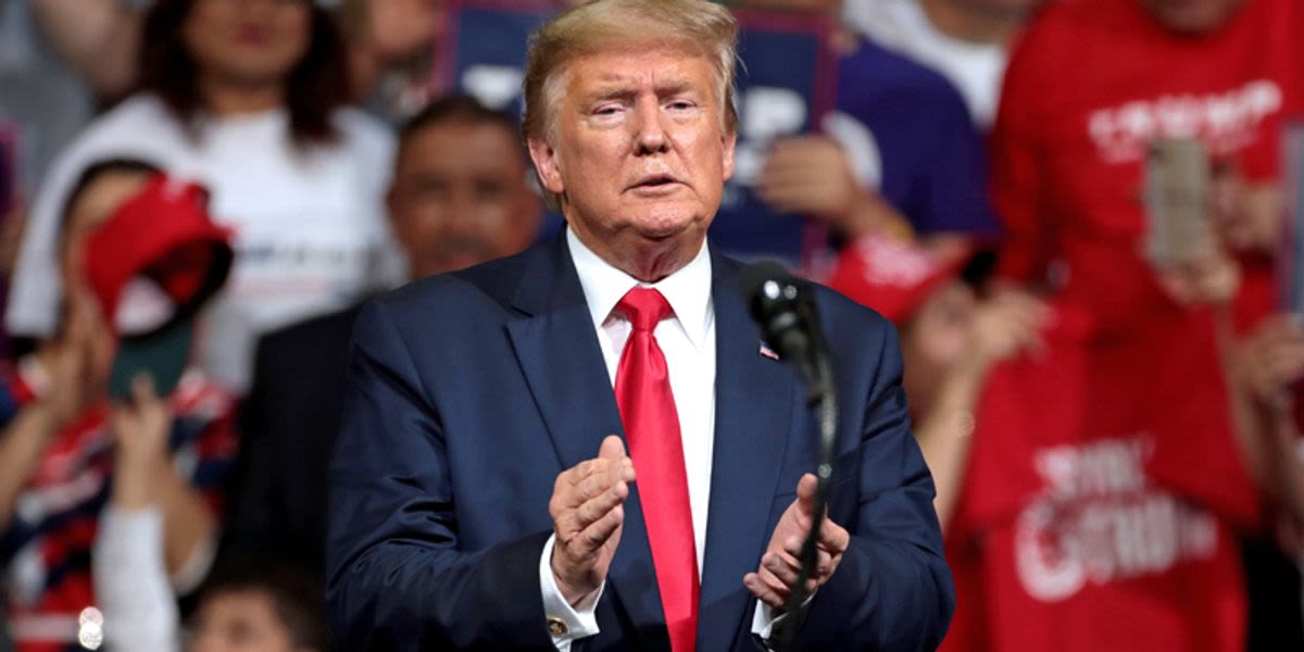 Trump ridiculed for having 'complete meltdown' over malfunctioning rally teleprompter