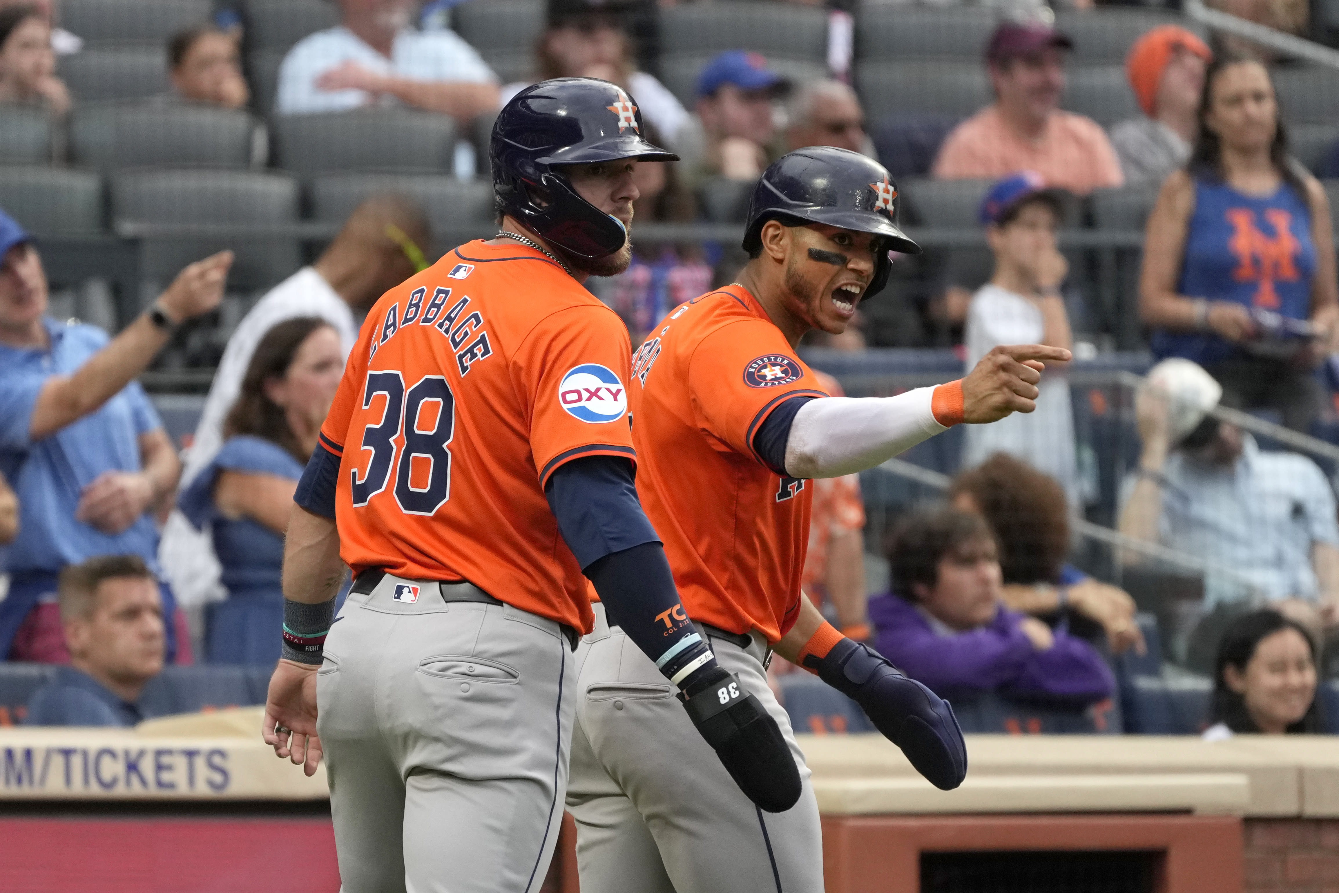 Bregman delivers big hit in 8th as surging Astros rally from 5 runs down to beat Mets 9-6