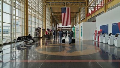 US Senate in FAA bill adds flights at Washington National, bucking local opponents