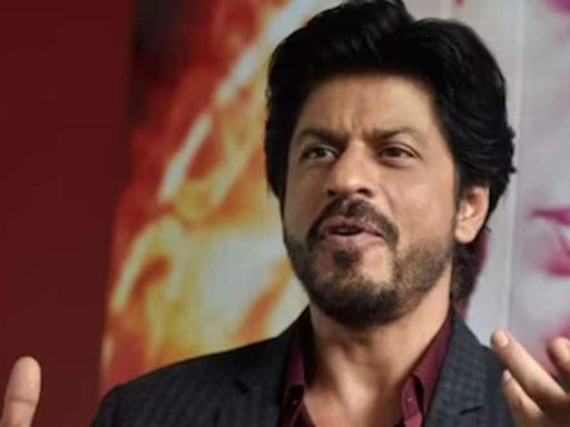 Shah Rukh Khan Personally Edits Every Film He Stars In; Wedding Filmer Praises His 'Insane Work Ethic' - News18