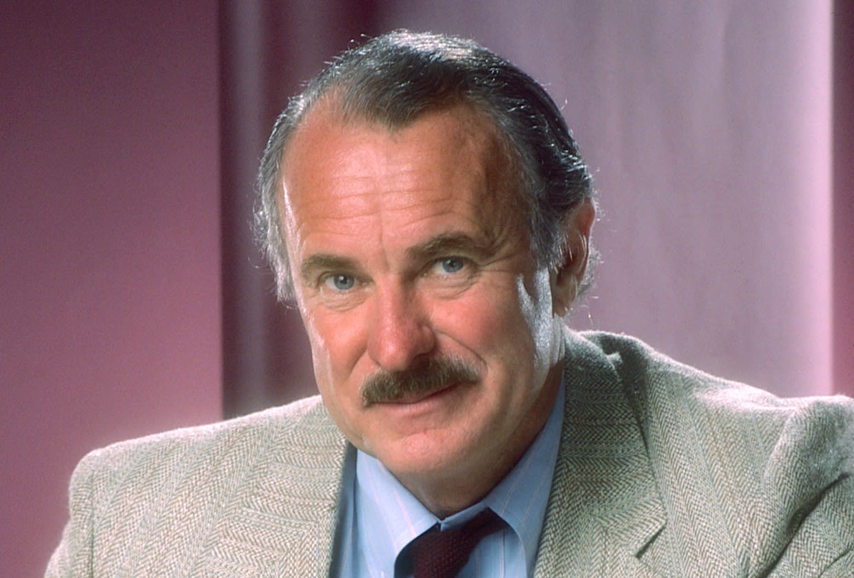 Dabney Coleman, Emmy Winner and Star of 9 to 5 and Tootsie, Dead at 92