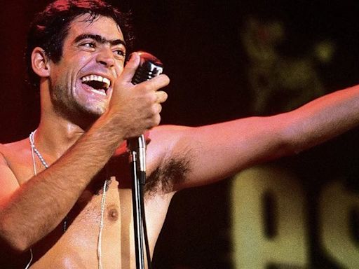 Rodrigo Bueno cumpliría 51 años: 45 fotos íntimas de su niñez, sus amores y los shows que lo convirtieron en un hito de la música