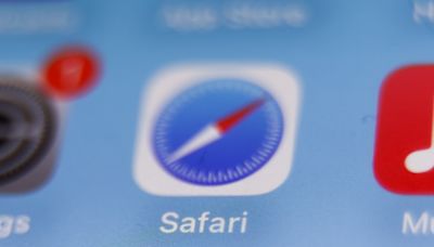 Apple says Safari protects your privacy. We fact-checked those claims.