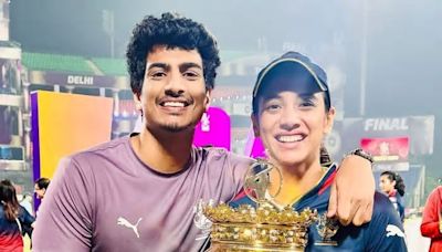 Smriti Mandhana Posing With Rumoured Boyfriend Palash Muchhal After RCB Win WPL 2024 Sparks Speculation; PIC Goes VIRAL