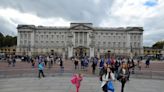 Man arrested in Royal Mews next to Buckingham Palace