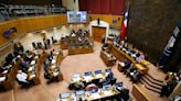 Senado rechaza modificaciones de la Cámara Baja a proyecto que perfecciona el sistema electoral y extiende su tramitación a Comisión Mixta - La Tercera