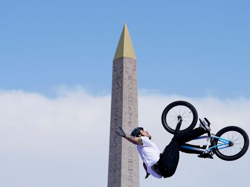 Argentina se lleva su primer oro en París 2024 de la mano del BMX con José "Maligno" Torres - El Diario NY