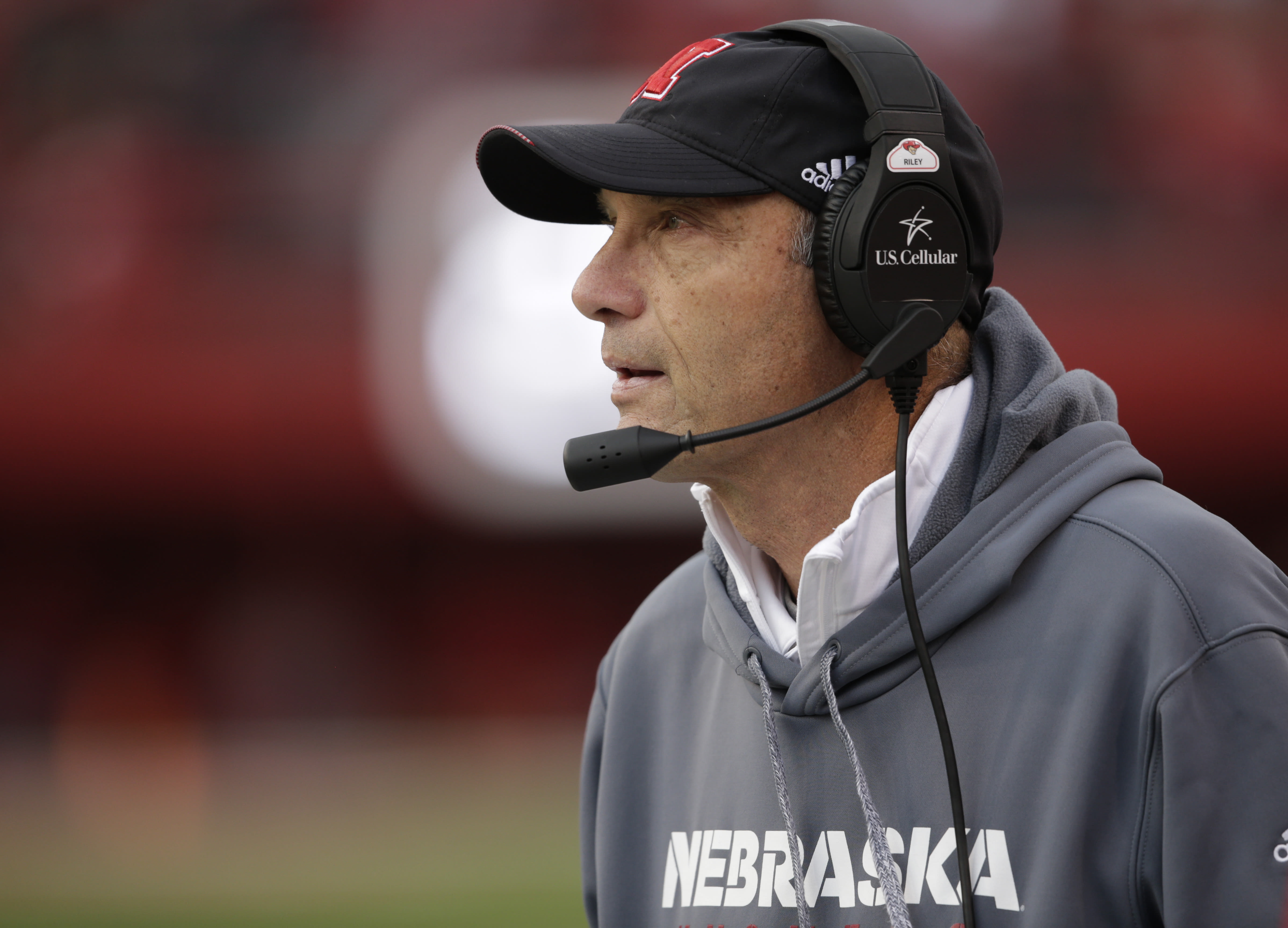 Mike Riley, former coach at Oregon State and Nebraska, will take over for Pat Chun on CFP committee