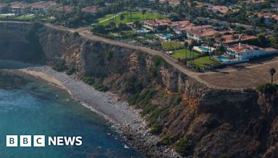 California's Rancho Palos Verdes thrown into chaos by landslides