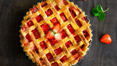 Effortlessly Fix Runny Rhubarb Pie With An Extra Step