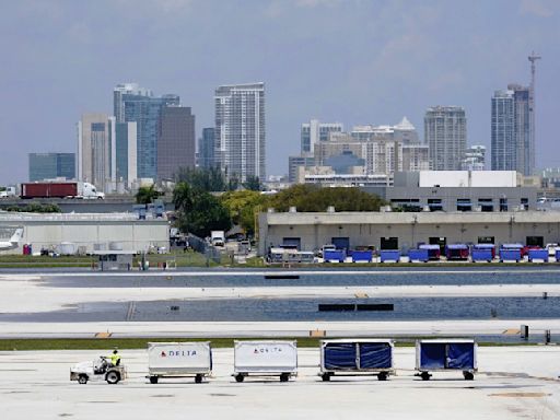 Fort Lauderdale, Orlando airports knocked for slow departures Memorial Day weekend