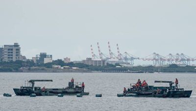 顧立雄視導關指部有玄機 漢光演習傳再放汽油桶練淡水河「阻絕鏈」 - 自由軍武頻道