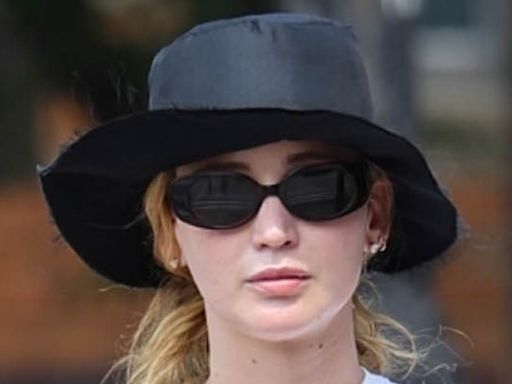 Jennifer Lawrence is stylishly casual in red pants with family in NYC